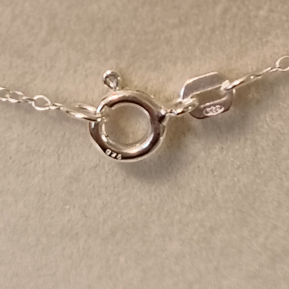 VINTAGE 925 RJ AVON STERLING SILVER INITIAL "T" NECKLACE 18". - Picture 5 of 5
